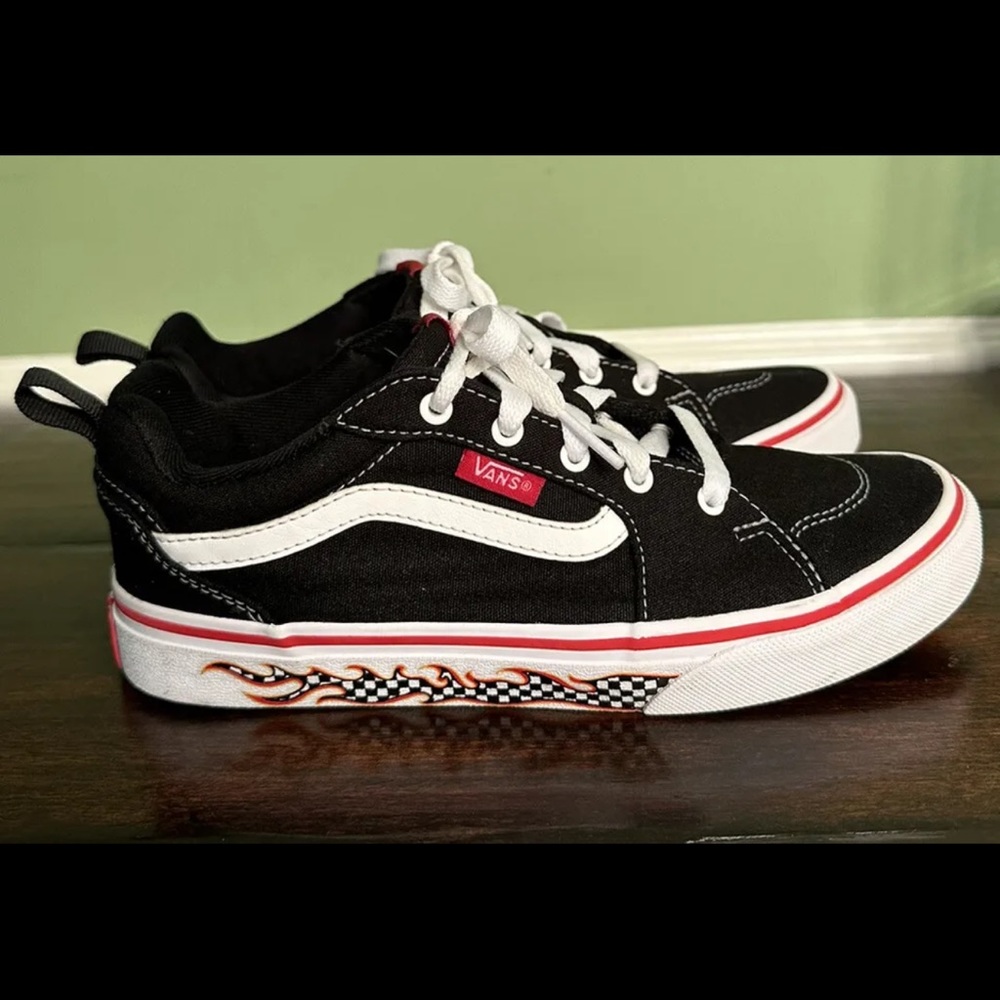 Vans Boys Kids Youth Filmore Low-Top Lace Up Casual Sneakers Flames sz 4
